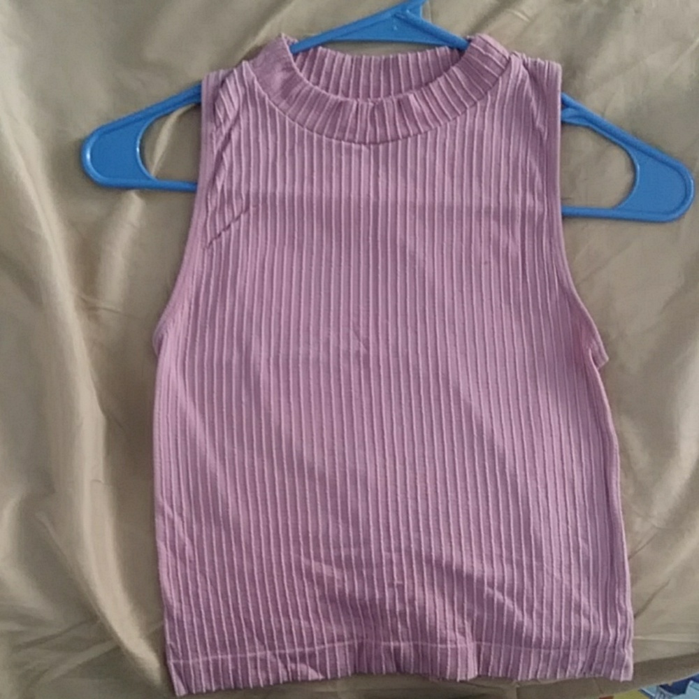 pink crop top